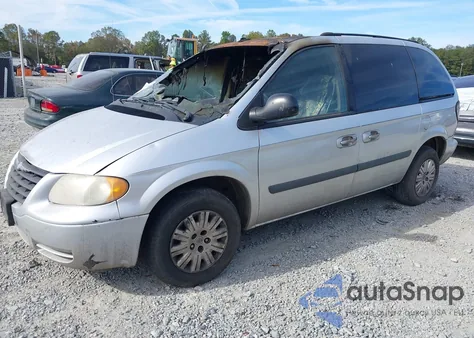 2005 Chrysler Town & Country из США, поврежденный, VIN 1C4GP45R95B295247